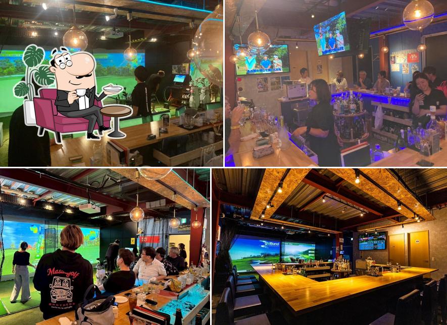 BAR THREE(ゴルフ・カラオケ)