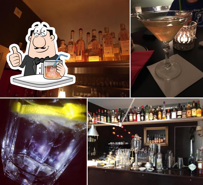 Lina's Bar