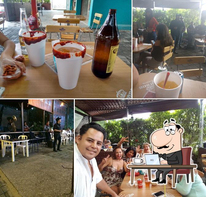 Bar The Umbrellas