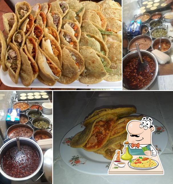 Gorditas "Doña Aida"