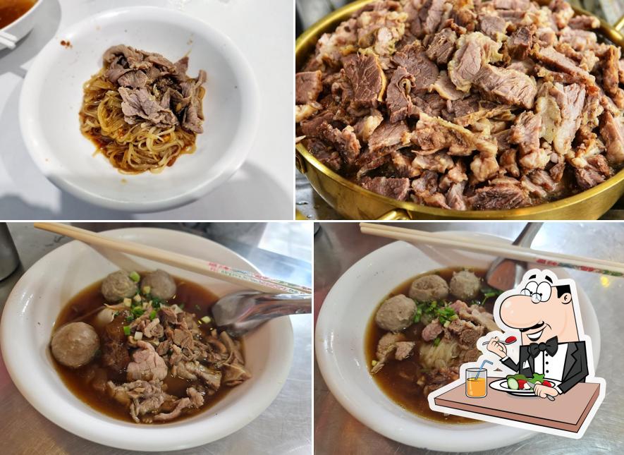 แม่แก้ว ก๋วยเตี๋ยวเนื้อ 40 ปี (สุขสวัสดิ์ )