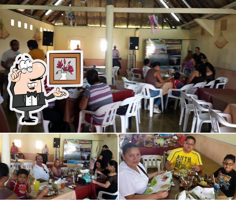 Alvaradeños Mariscos