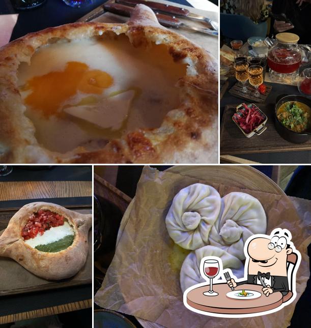 Еда в "Megobari"