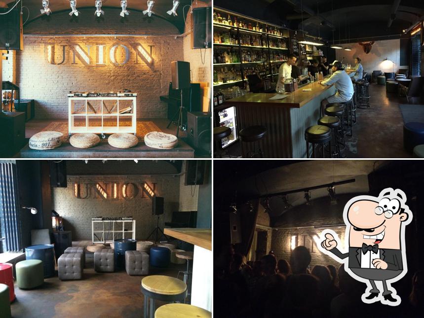 Посмотрите на внутренний интерьер "Юнион"