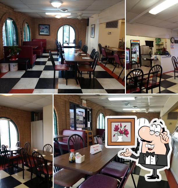 Yung's Cafe