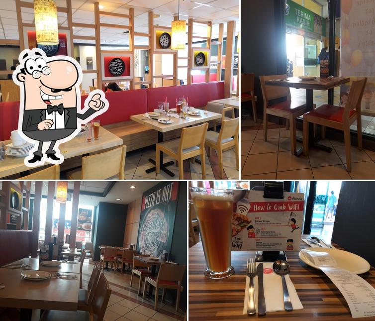 Pizza Hut giant bkt. tinggi