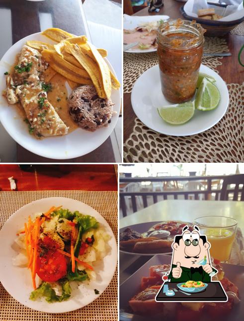 Hotel & Restaurante Cesar Mariscos