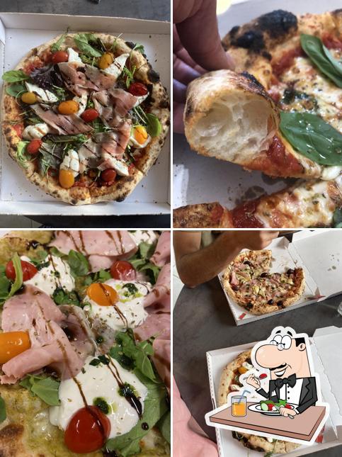 Pizza by mak