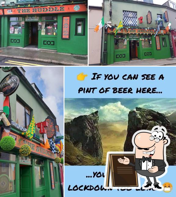 The huddle bar