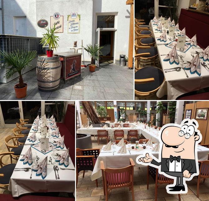 Cafe Central