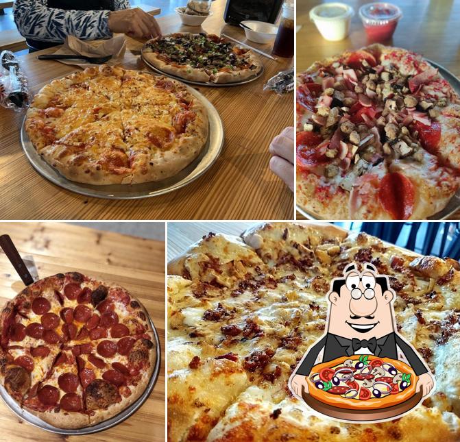 Aviator Pizza & Drafthouse
