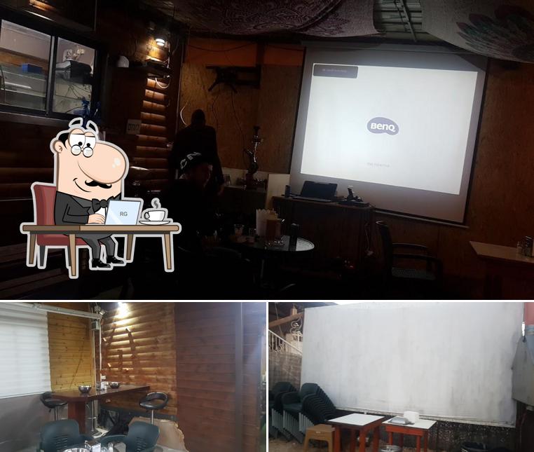 Daniel's Bar