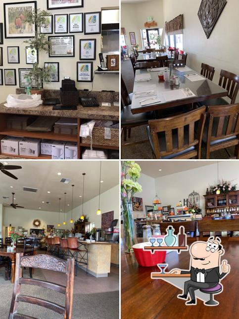 The Courtyard Cafe & Bakery