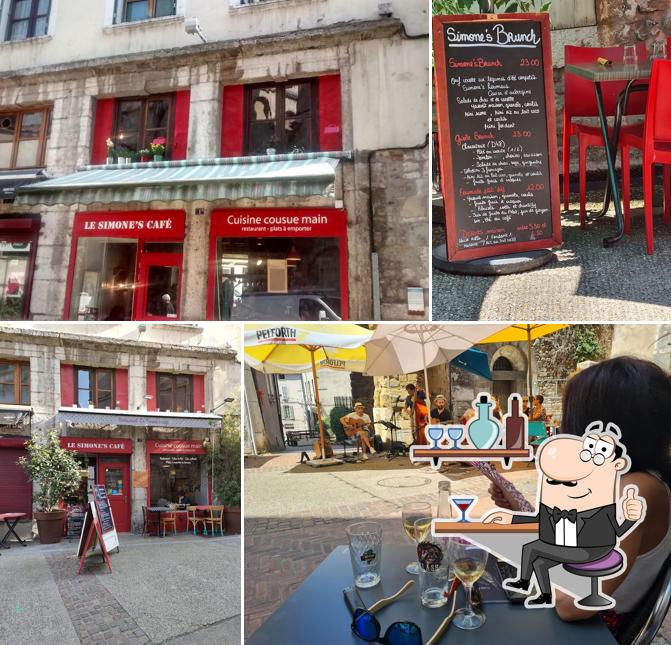 Le Simone'S Café