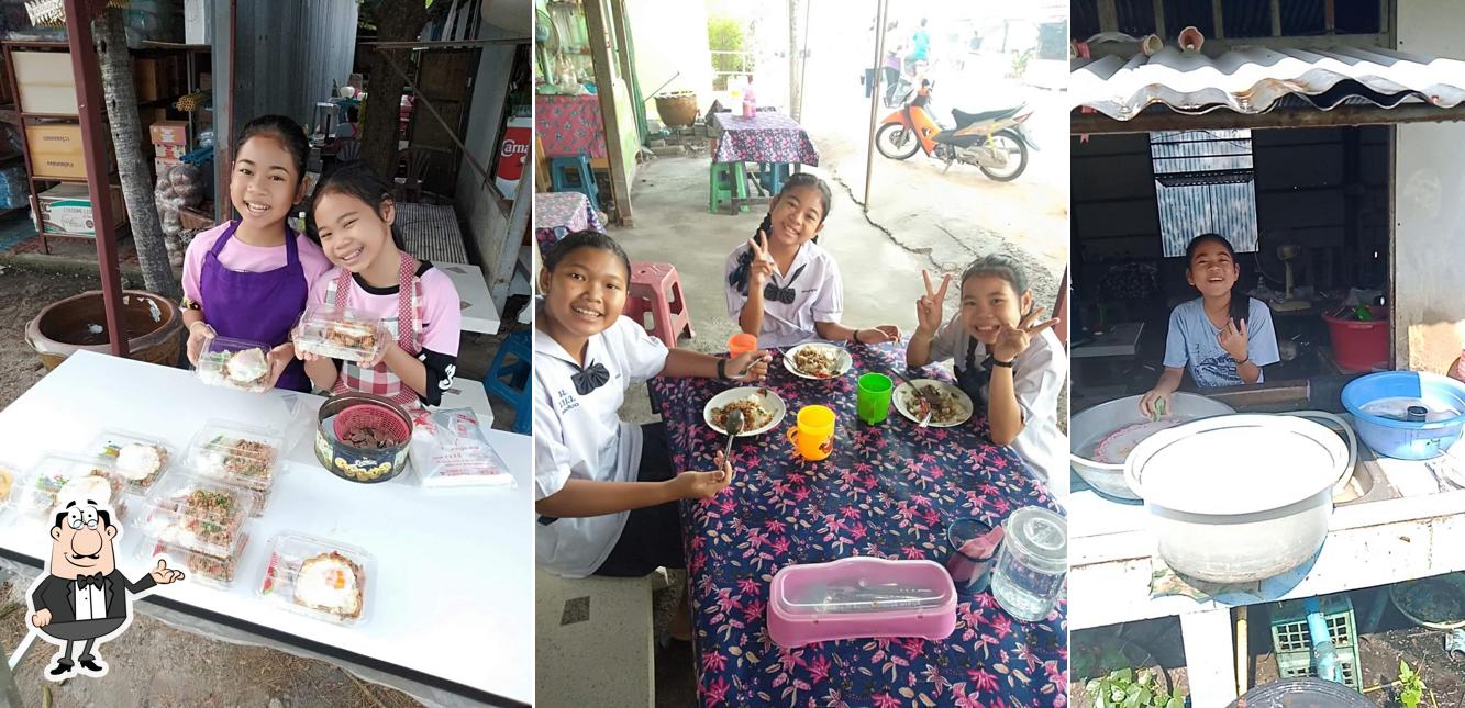 ร้านนานากะเพราถาด