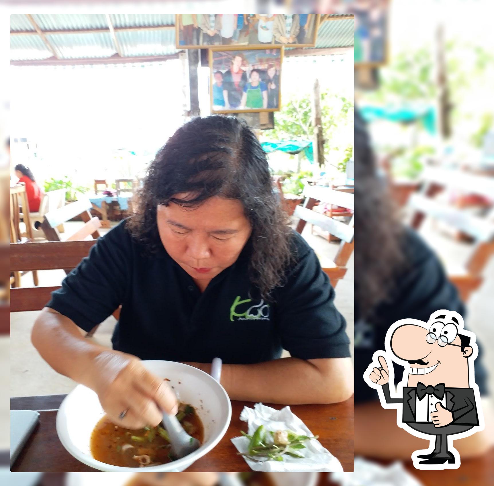 ร้านป้าบัวหวาน ข้าวปุ้นน้ำแจ่ว