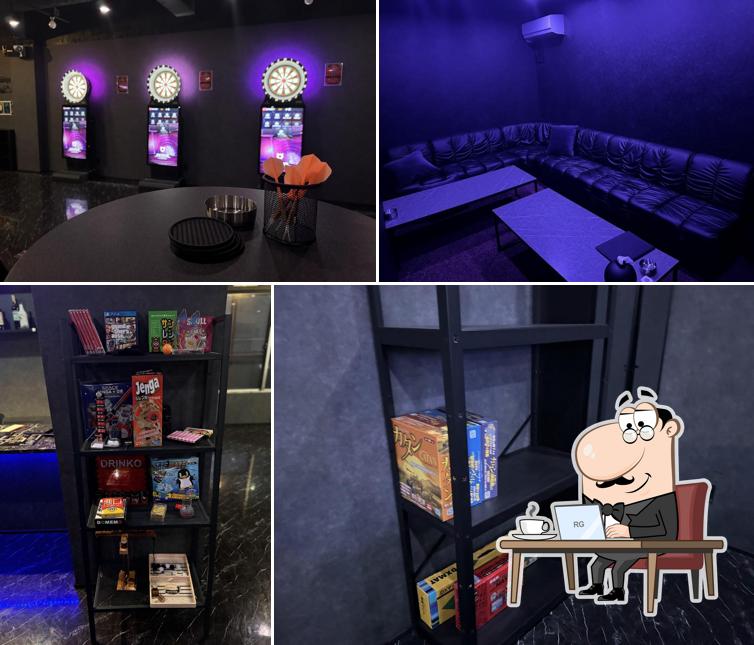 Amusement Bar BLACK