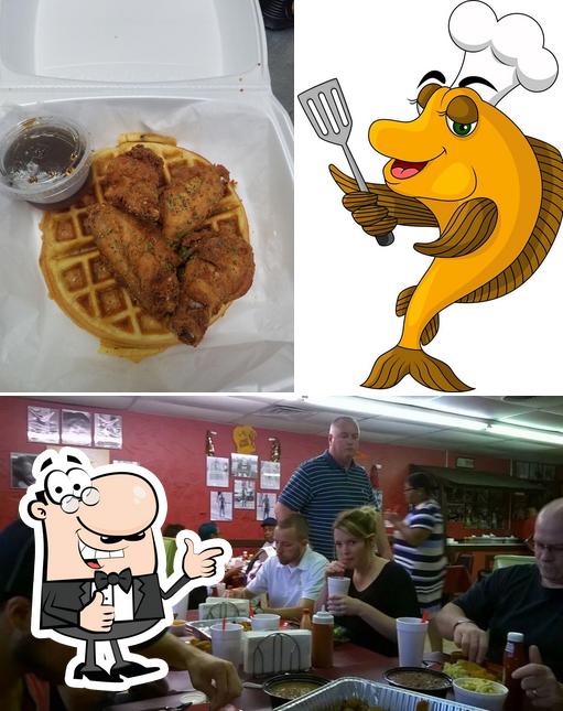 Z's Catfish At Kenny's Landing