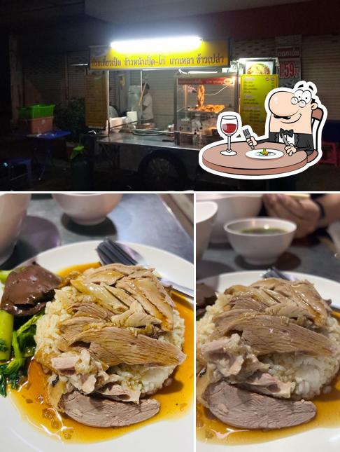 ร้านก๋วยเตี๋ยวเดือนเป็ด