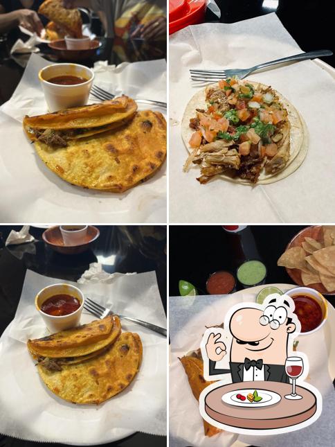 Taquería Dos Amigos Mexican