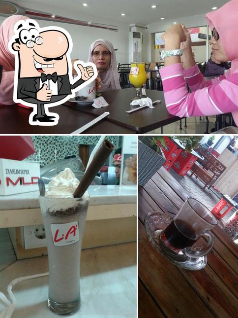 Cafe LA