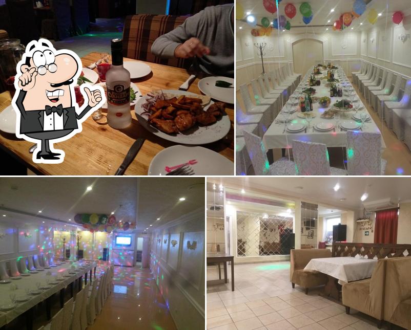 Посмотрите на внутренний интерьер "Шашлычка"