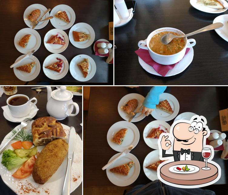 Еда в "Кафе-пироговой Штолле"