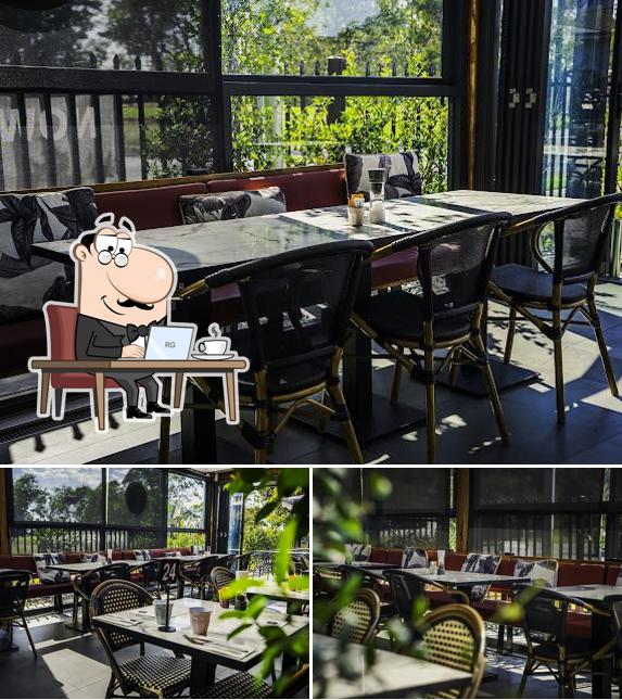 Crown cafe