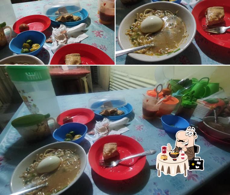 Warung makan mie cakalang