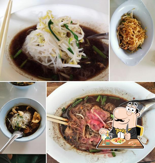 ก๋วยเตี๋ยวเรือ วัดม่วง