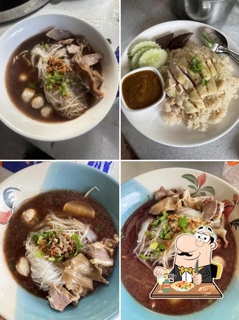 น้องเชนบ้านก๋วยเตี๋ยว