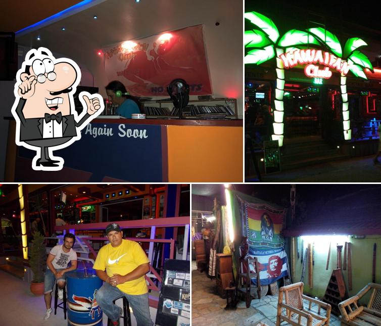 Hawaiian Club Bar