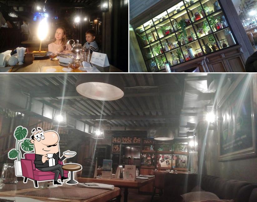 Забронируйте столик в "Пряностях & радости"