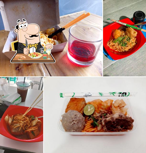 Mie Jebew Sentral