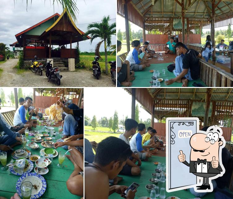 Rumah Makan Simpang Tigo