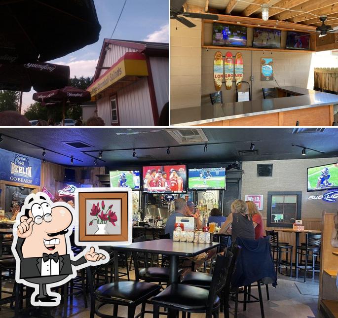 Water's Edge Sports Grill