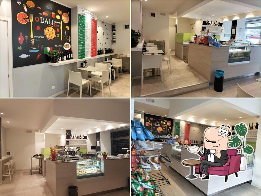 Dali Snack Bar