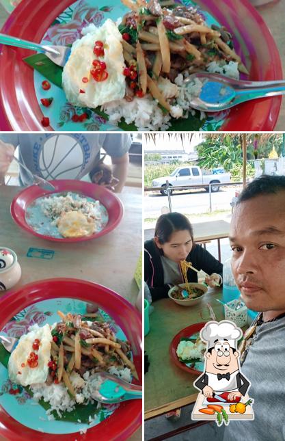 ก๋วยเตี๋ยวไก่มะระ สูตรสมุนไพรจีน