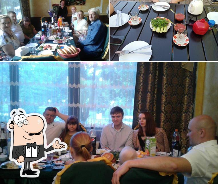 Внутреннее оформление и еда - все это можно увидеть на этой фотографии из У карьера