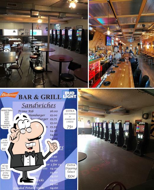 Logan's Shooters Bar & Grill
