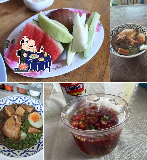 ร้านผัดไทยคุณยาย(ข้างพระราชวังบางปะอิน)