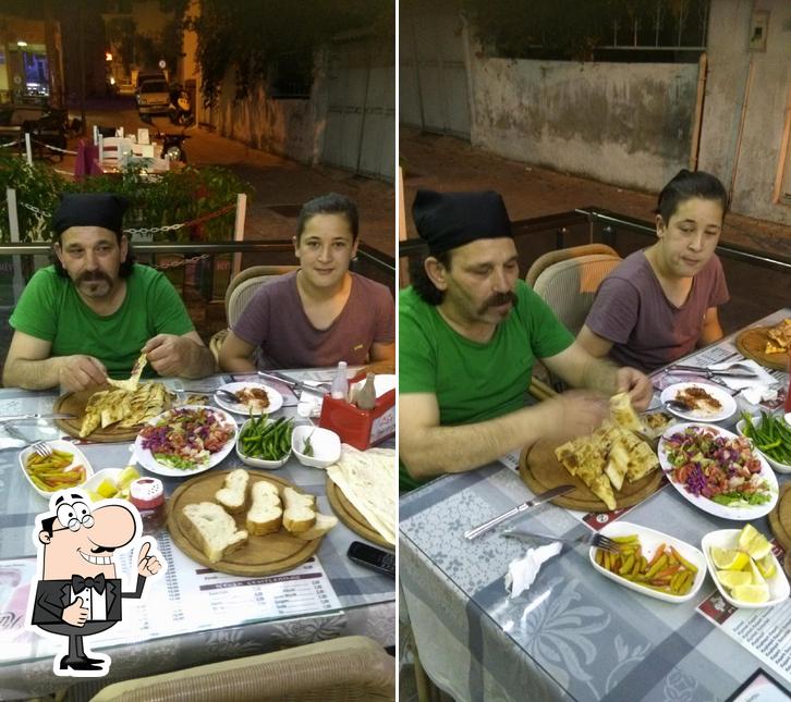 Kalender 2 Pide Salonu