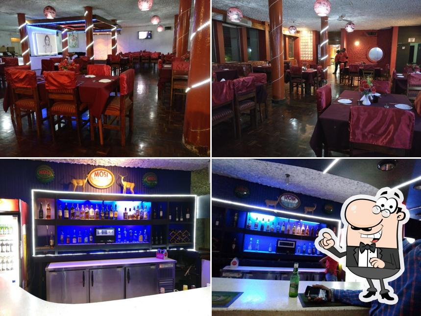 Deja vu restaurant