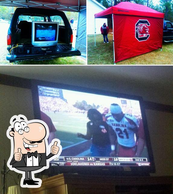 GAMECOCKS SPORTS DEN