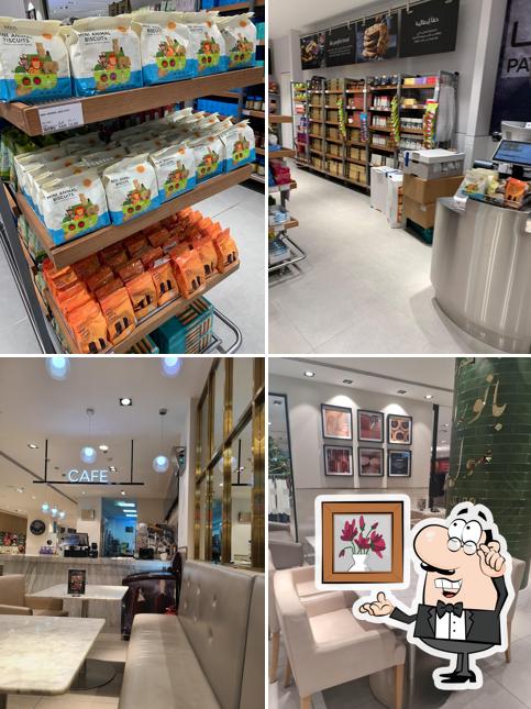 Mark & Spencer Cafe