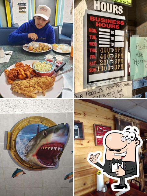 Fishin' Hole Restaurant