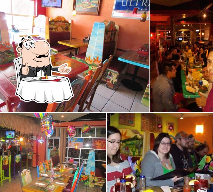 Los Tres Mexican Restaurant Grill & Bar