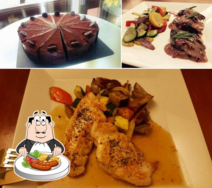 Restaurant & Café bar 13