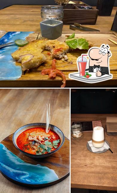 Насладитесь напитками из бара "Moon Magic"