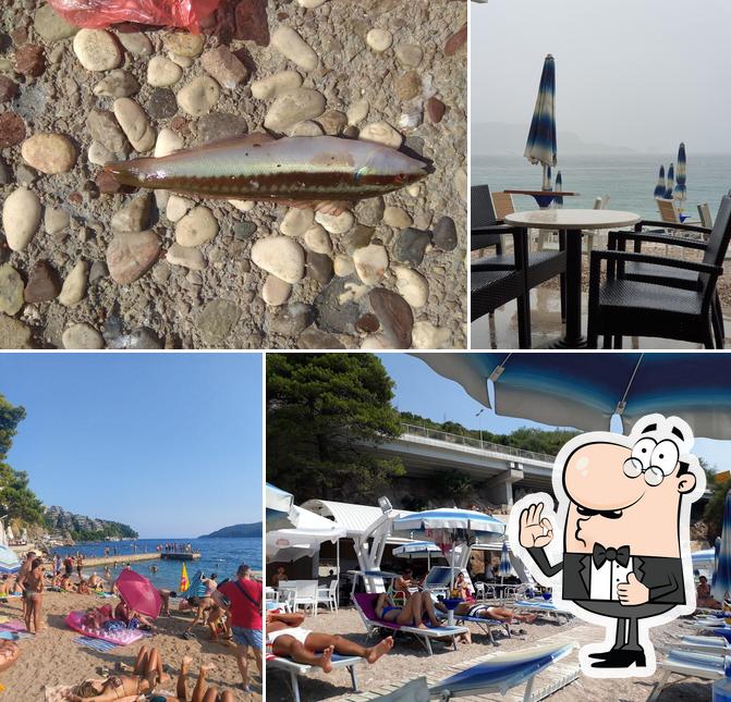 Beach Bar Time Out